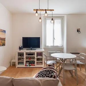 Cosy 1-bed Near Centrale Appartamento Milano